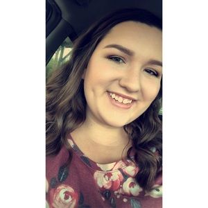 Meet your Posher, Ava